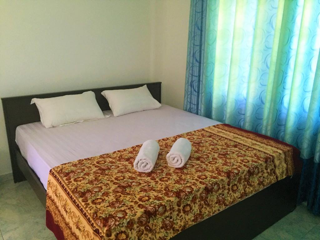 Asian Villa Negombo Esterno foto