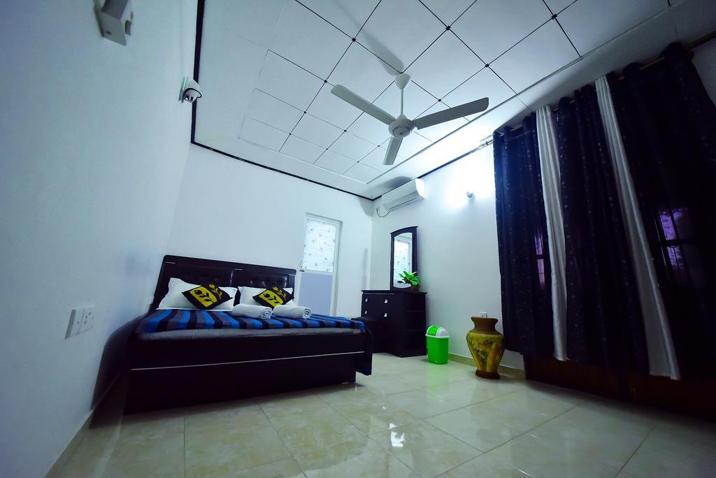 Asian Villa Negombo Esterno foto