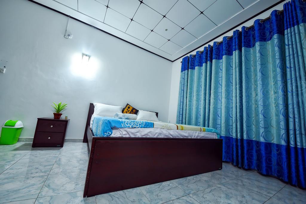 Asian Villa Negombo Esterno foto