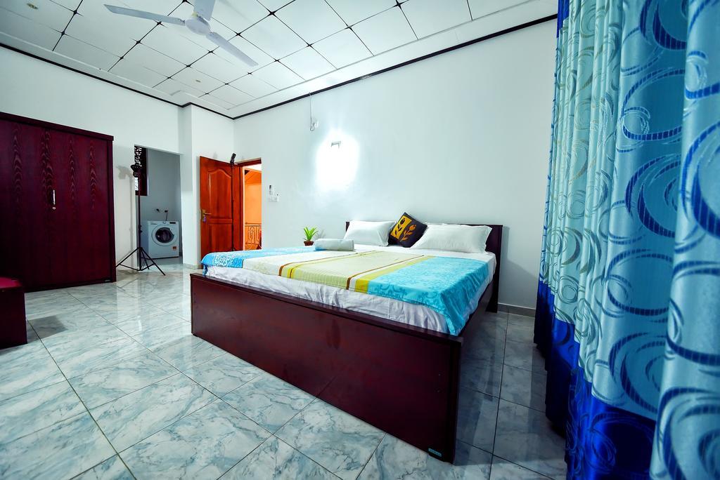 Asian Villa Negombo Esterno foto