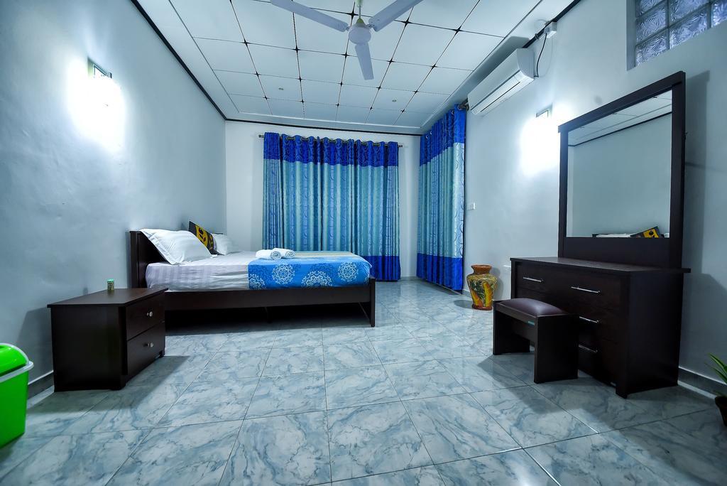 Asian Villa Negombo Esterno foto