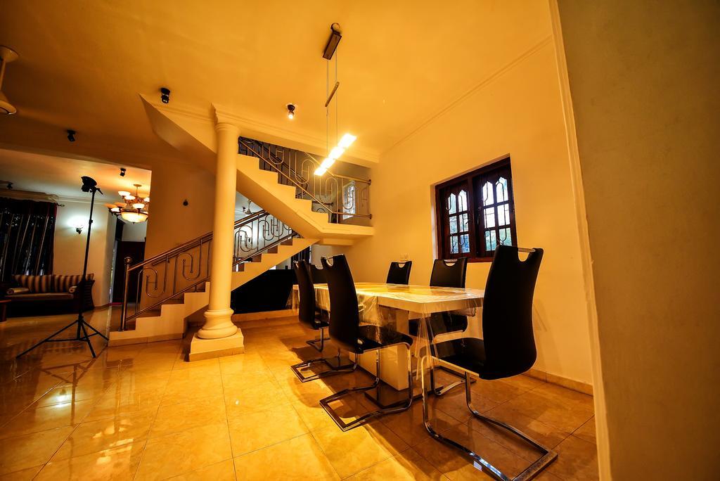 Asian Villa Negombo Esterno foto