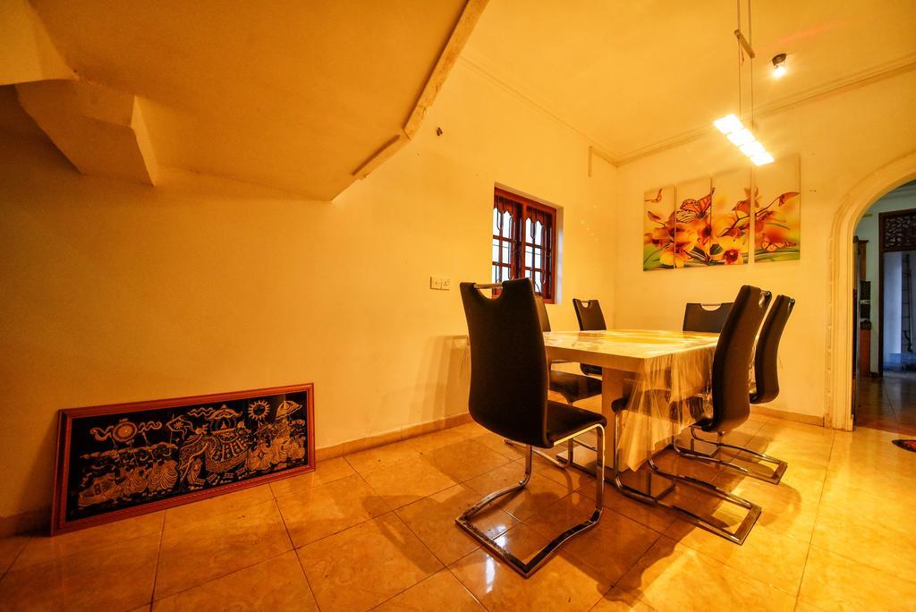 Asian Villa Negombo Esterno foto